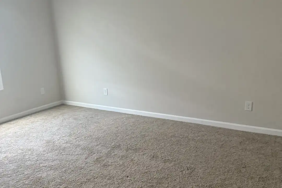 85 Ridge Cir Dr - View 4