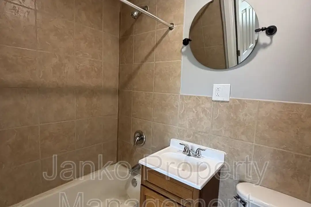 3359 W 63rd Pl unit 2F - View 5