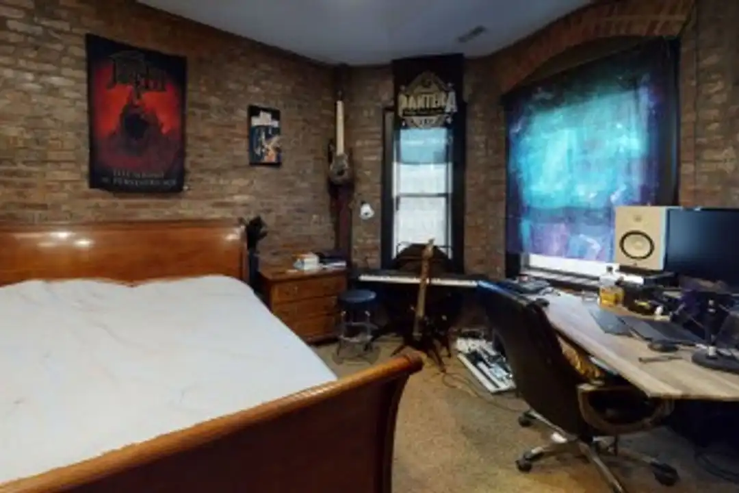 1109 Boylston St - View 2