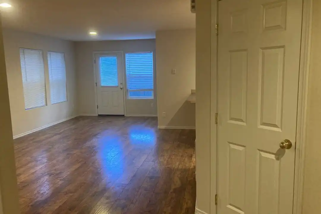 22303 NE 101st Pl - View 3