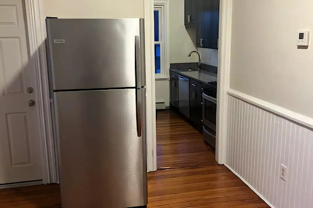 468 Wickenden St unit 3rd Floor - View 2