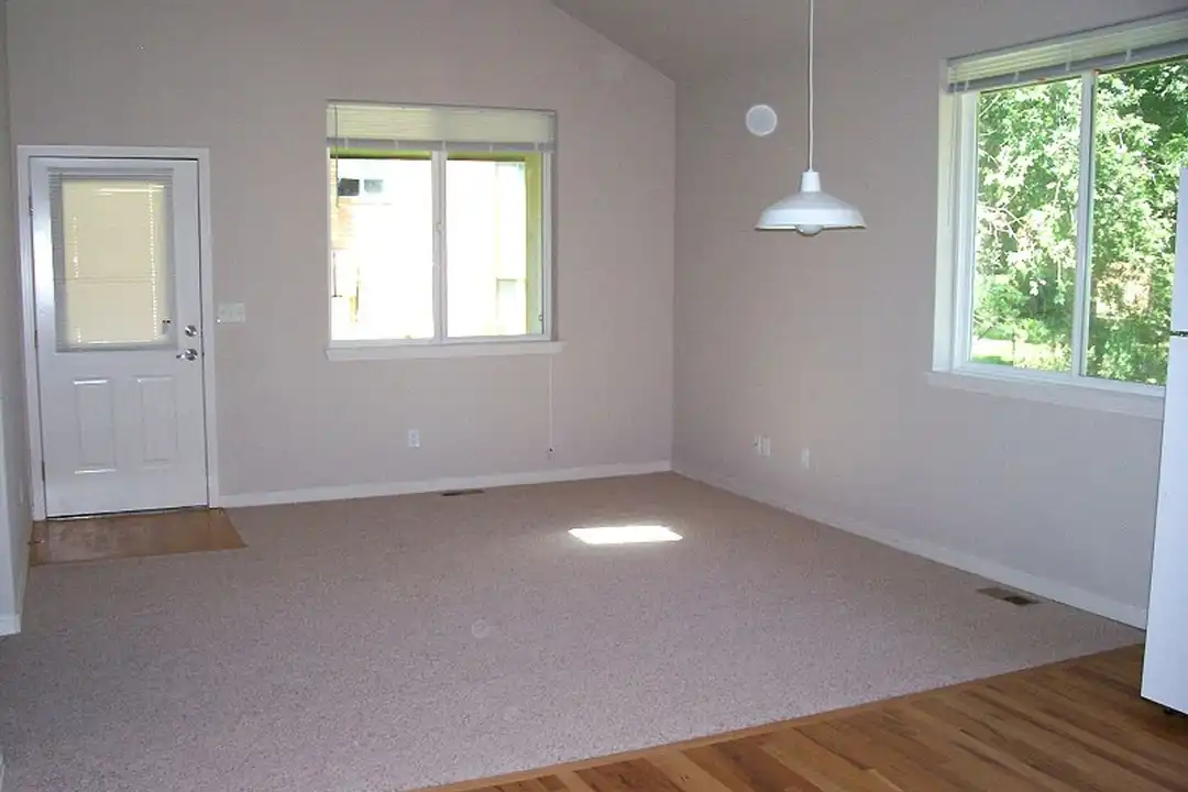 105 S Taft Hill Rd unit 107 - View 4