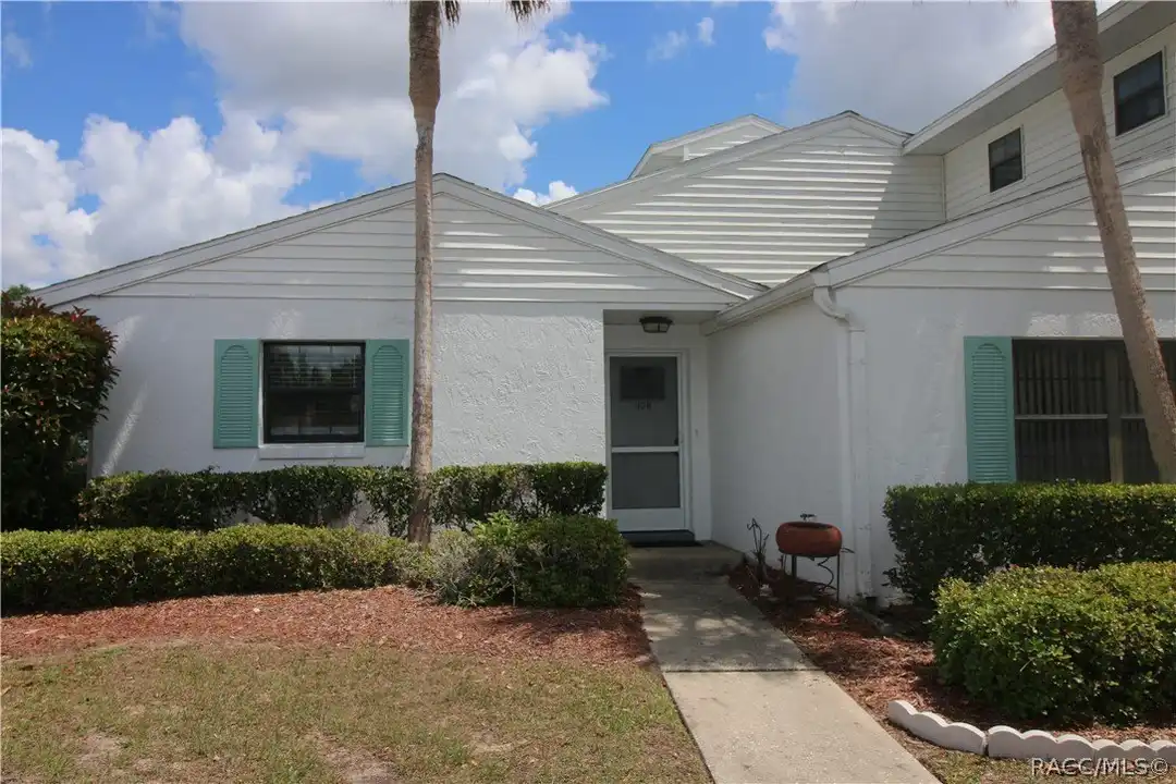 908 Pritchard Island Rd – photo 1