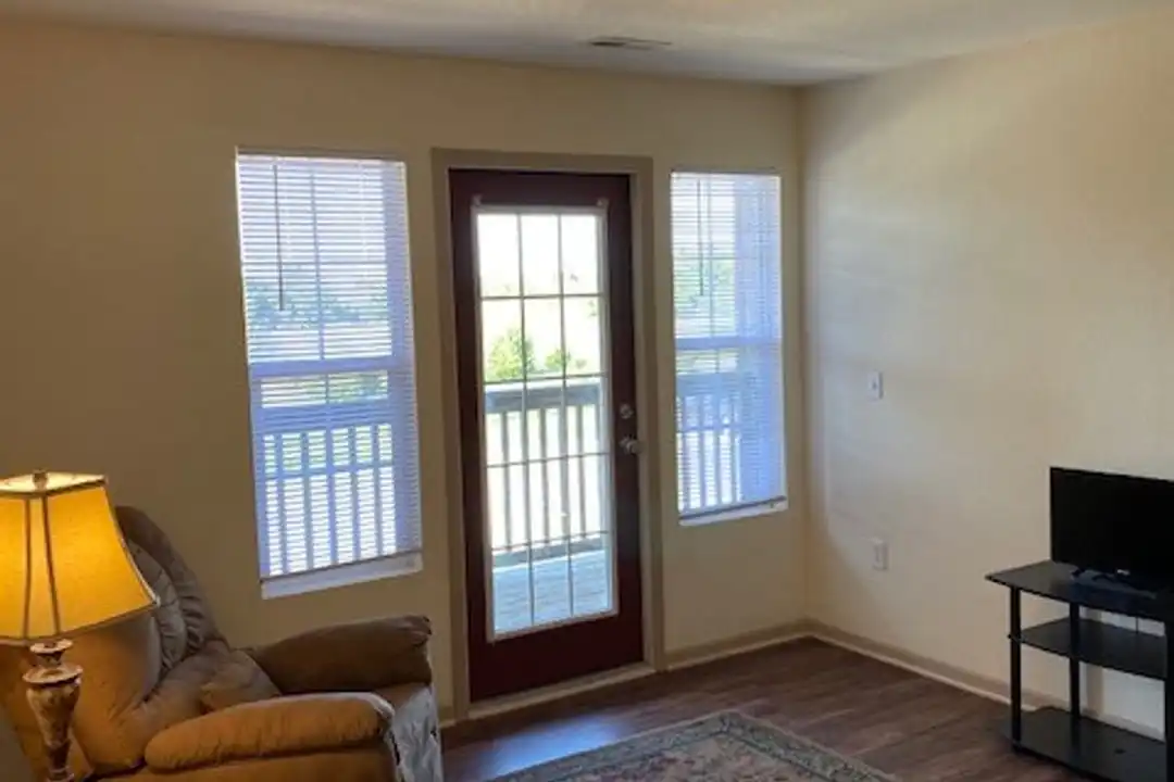 913 Westridge Dr unit # 18 - View 2