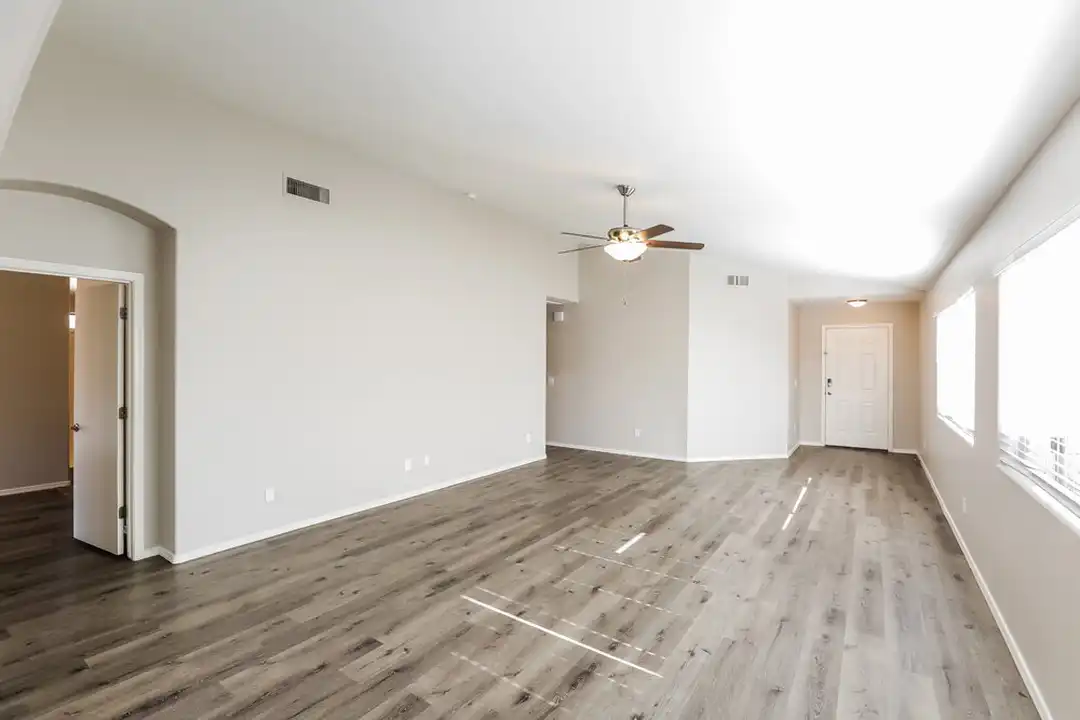 25739 W St Catherine Ave - View 5