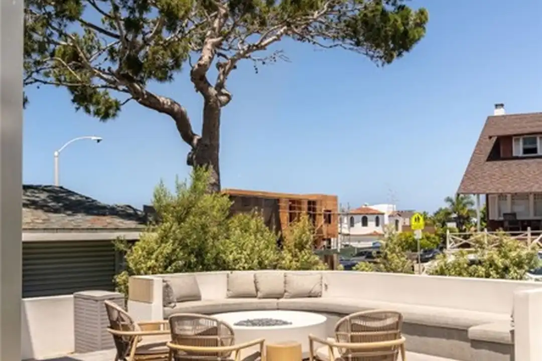 316 24th St - View 5