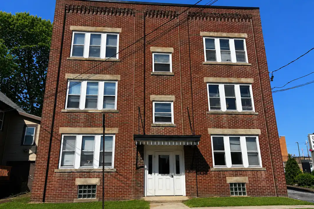 429 S Broad St unit Unit 2R – photo 1 of 16