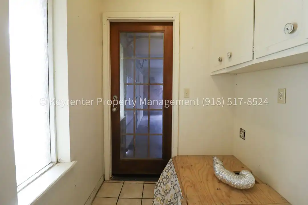 12804 E 13th St - View 6