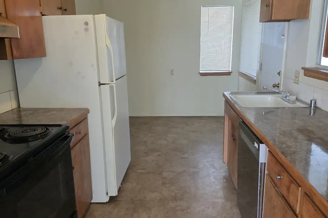 2126 W Pacific Ave unit 301 - View 3