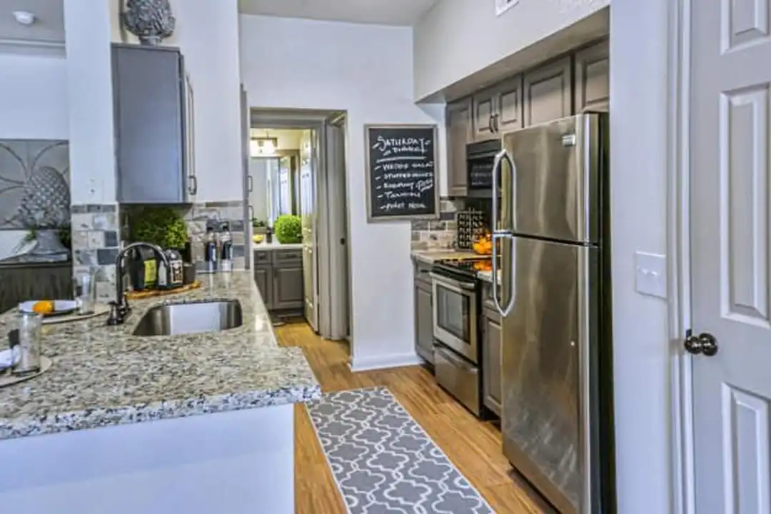 Apartment in Sugar Land - More