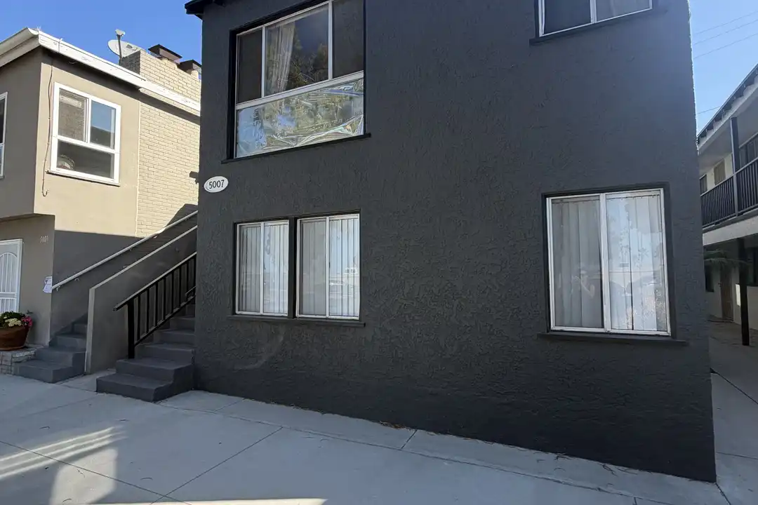 5007 E Ocean Blvd unit B – photo 1