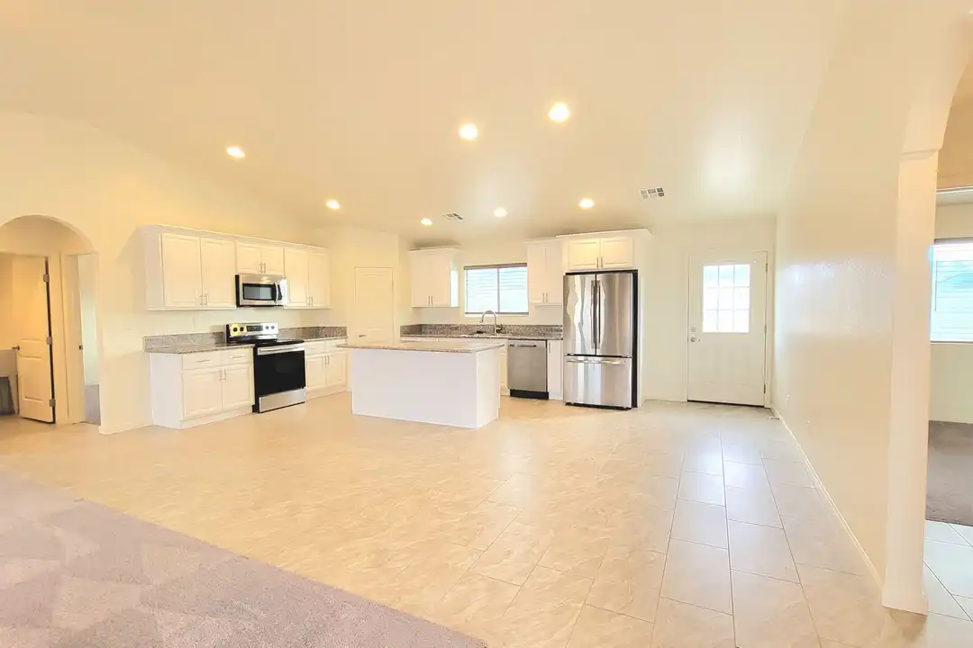 3799 N Mayfield Ranch Rd - More