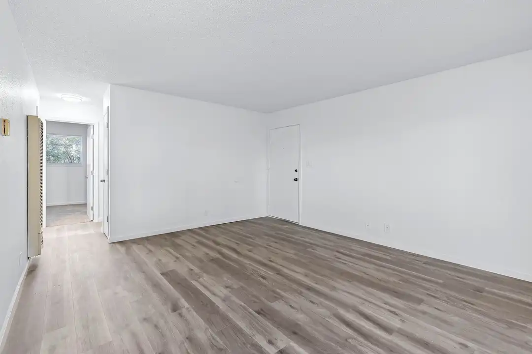 802 Lincoln Ave unit 812 - View 3