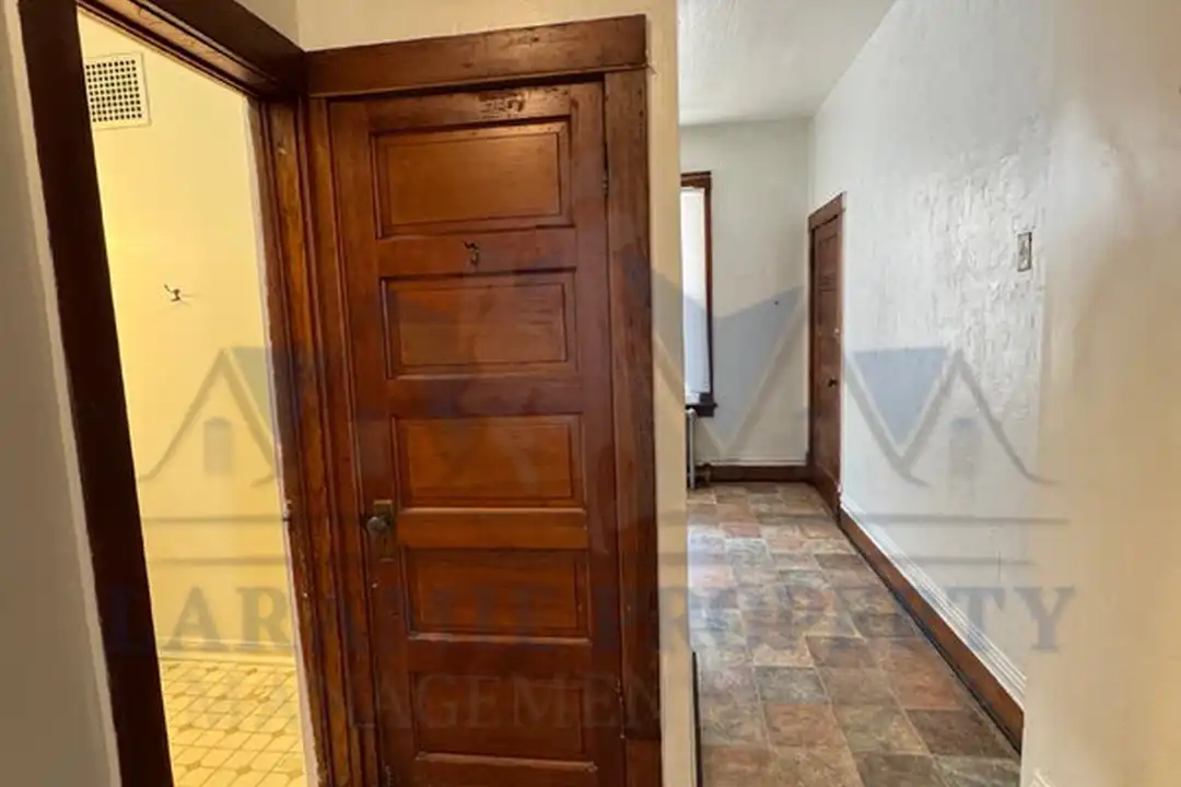 508 E Garfield St unit 8 - View 5