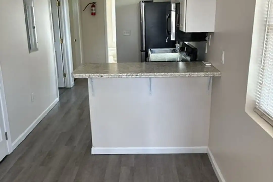 152 3rd St unit Apt 101 - View 3
