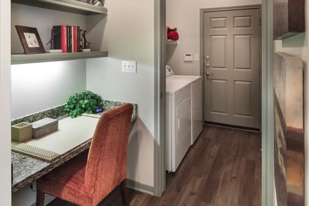 11746 Northpointe Blvd - View 5
