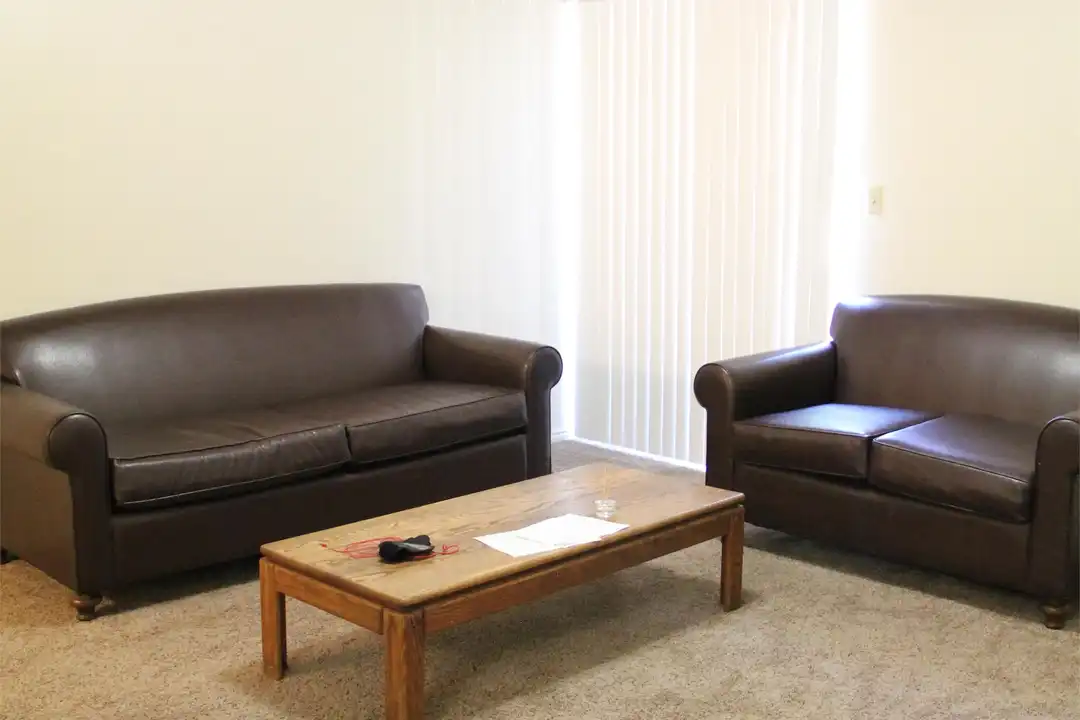 747 N 200 E unit # 6 - View 4