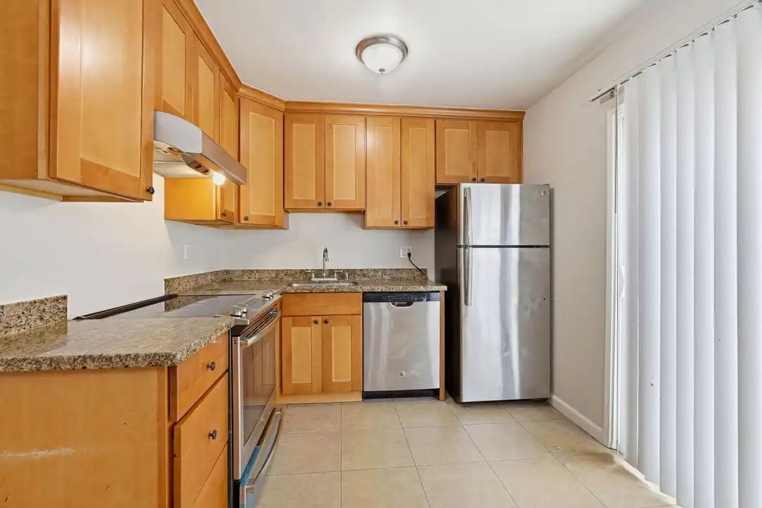 1616 Hollenbeck Ave unit 1616 #08 - View 4