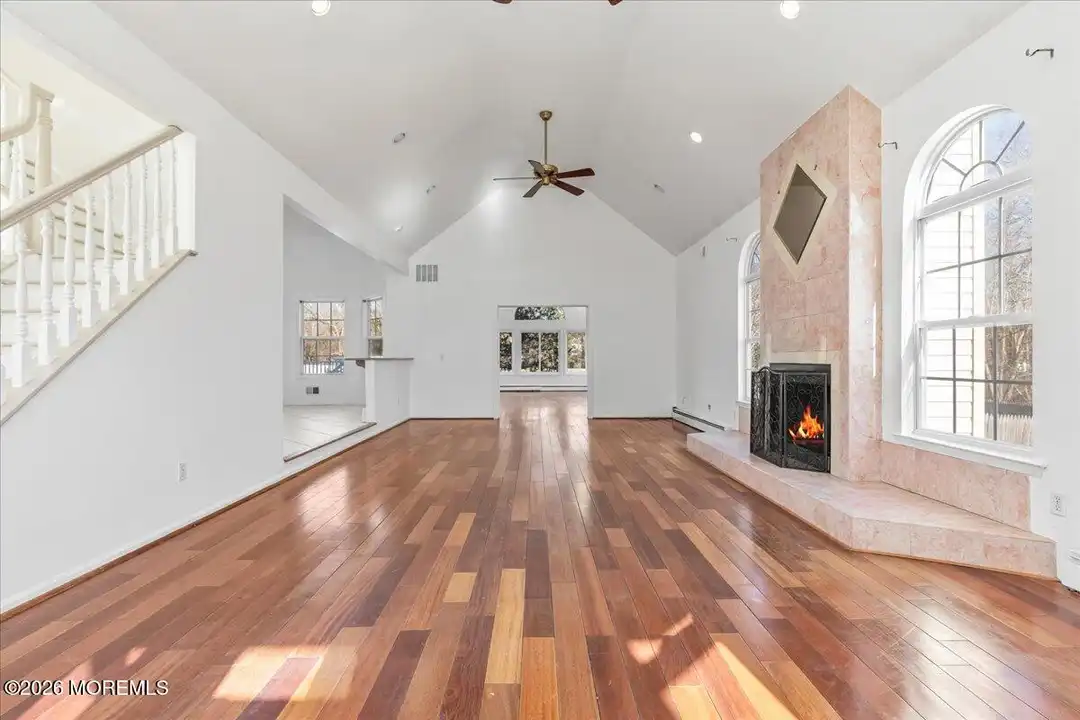 House in Howell - View 5