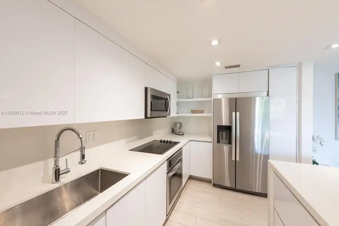 181 Crandon Blvd #306 - More