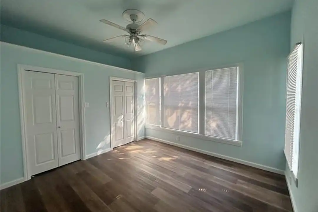 5611 Tremont St - View 3