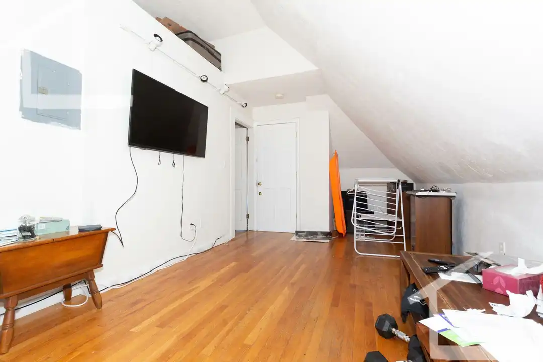 8 Greylock Rd – pohled 6