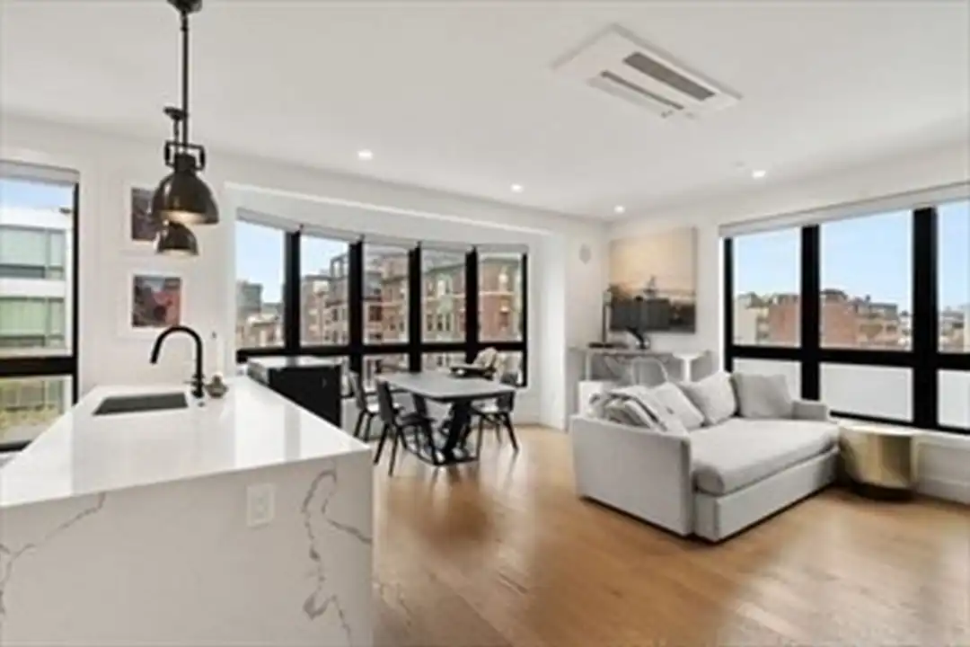 75 W Broadway unit 301 – pohled 6