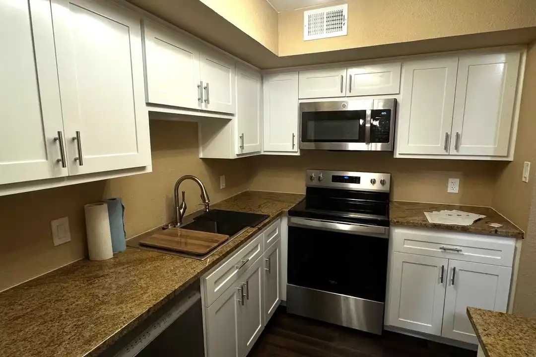 2314 Bamboo Dr #I105 - View 3