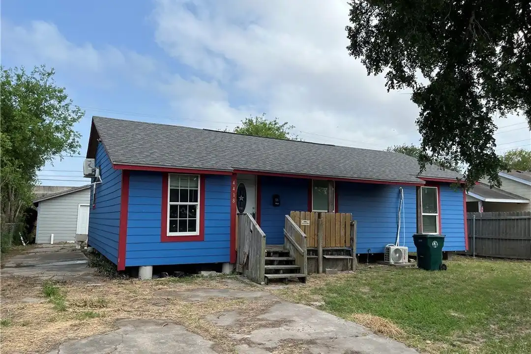 4418 Vestal St – photo 1
