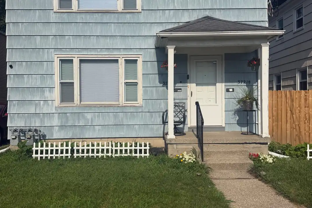 3721 Watson Ave unit Lower – photo 1