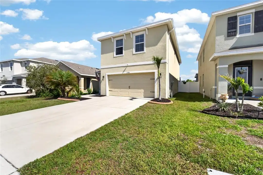 11176 Leland Groves Dr - More
