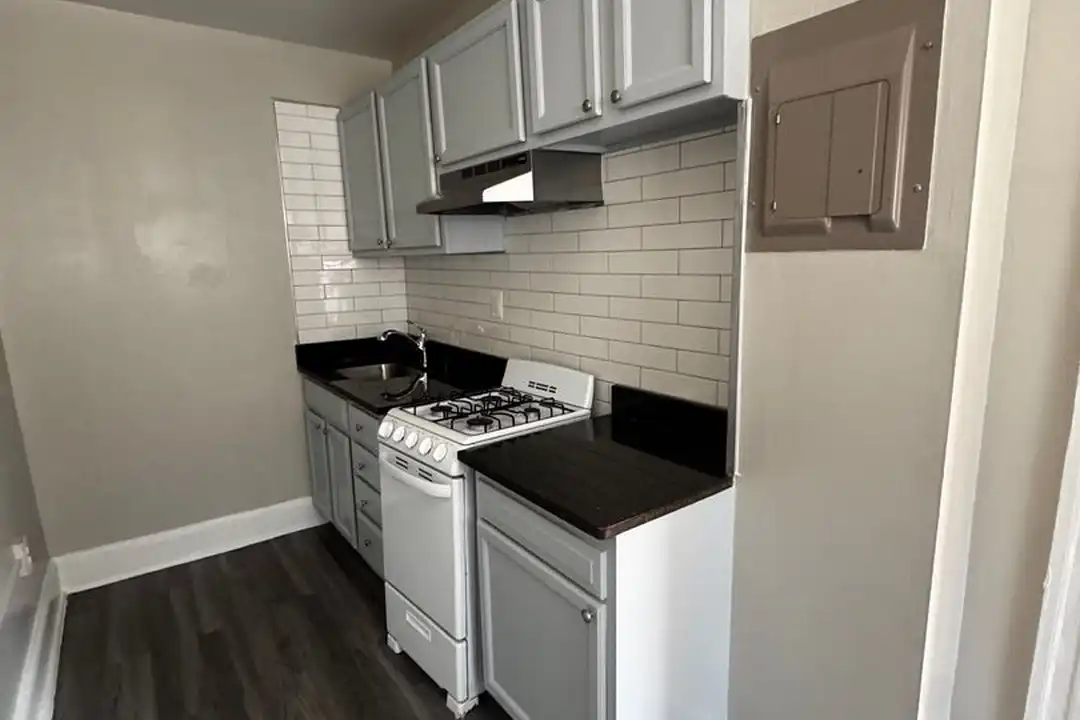 1321 Kenyon St NW unit 201 - View 4