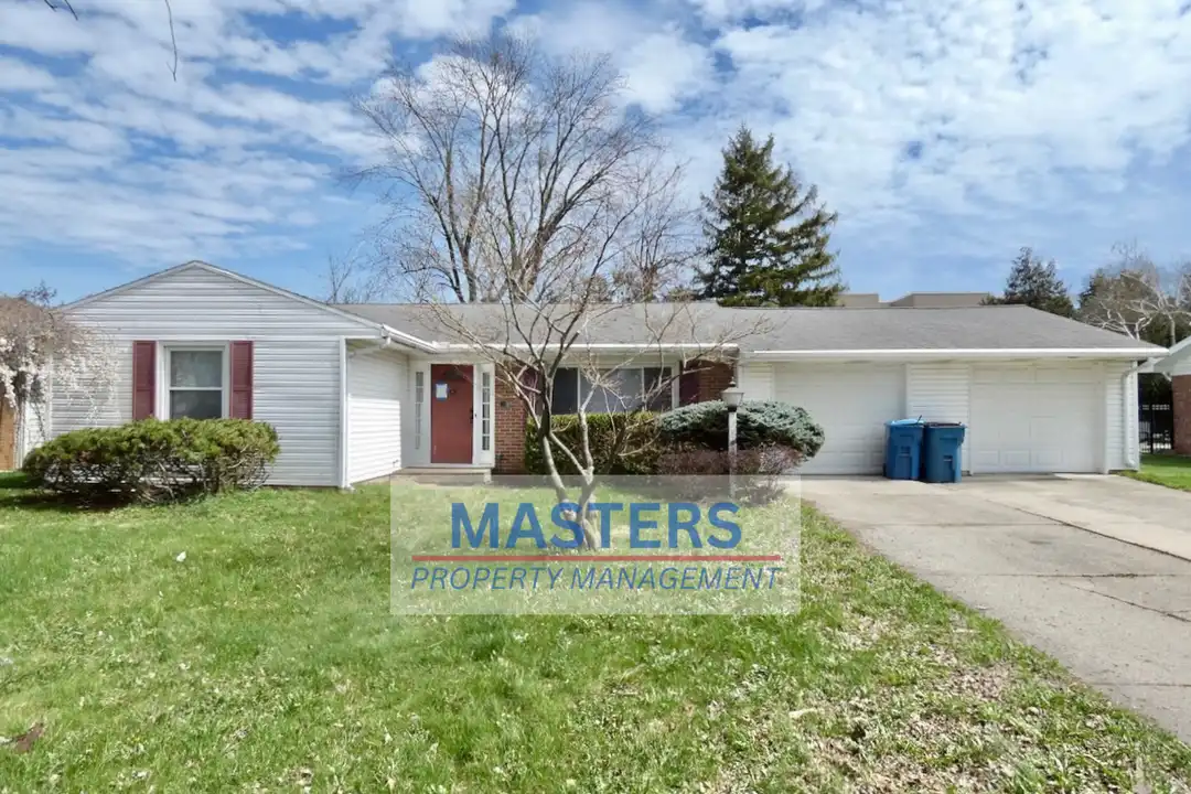 1425 White Ave – photo 1 of 28