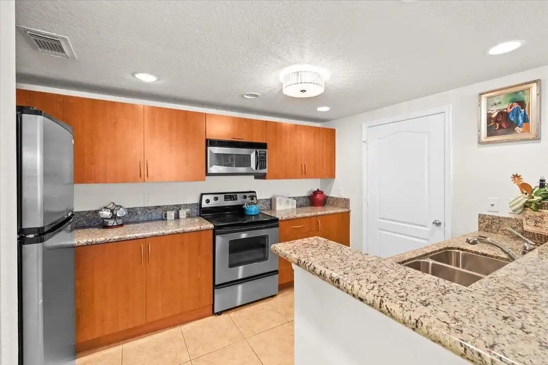 Apartment in Port Saint Lucie - View 3