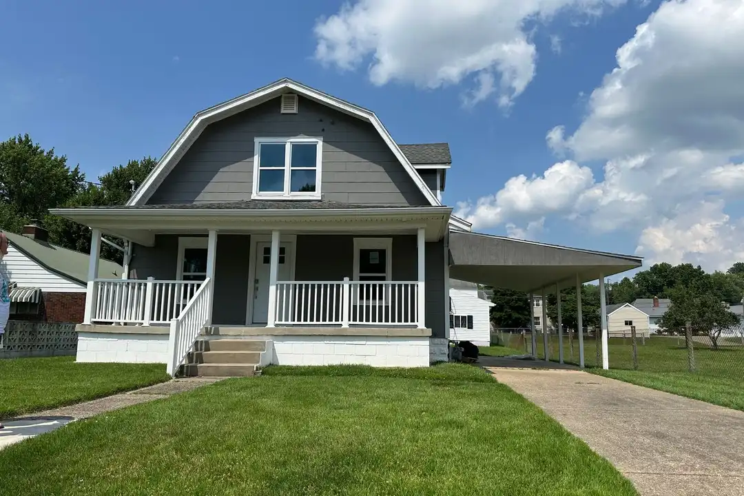 1023 36th St unit 1023 36th St – photo 1