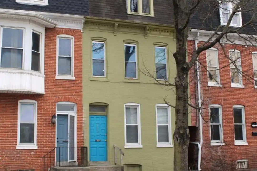 702 W Philadelphia St – photo 1