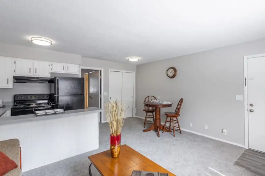 1290 Hatfield Dr unit 1070 - View 3