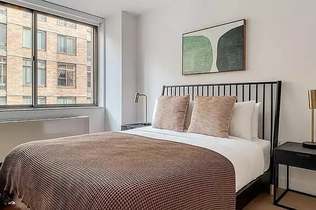 130 W 15th St unit 3G – pohled 2