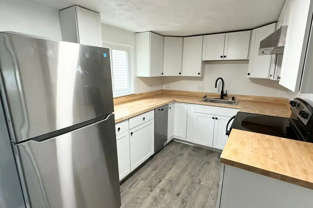 304 Pilgrim Way unit 306 Pilgrim Way – photo 1