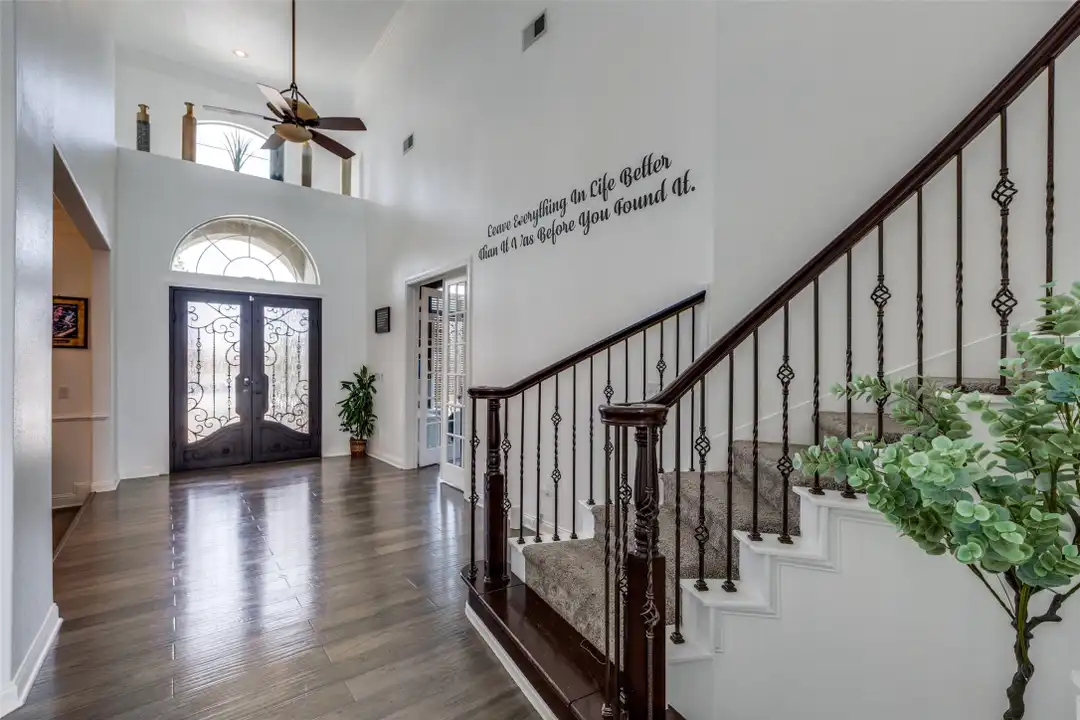 8 Cypress Point Ct - View 3