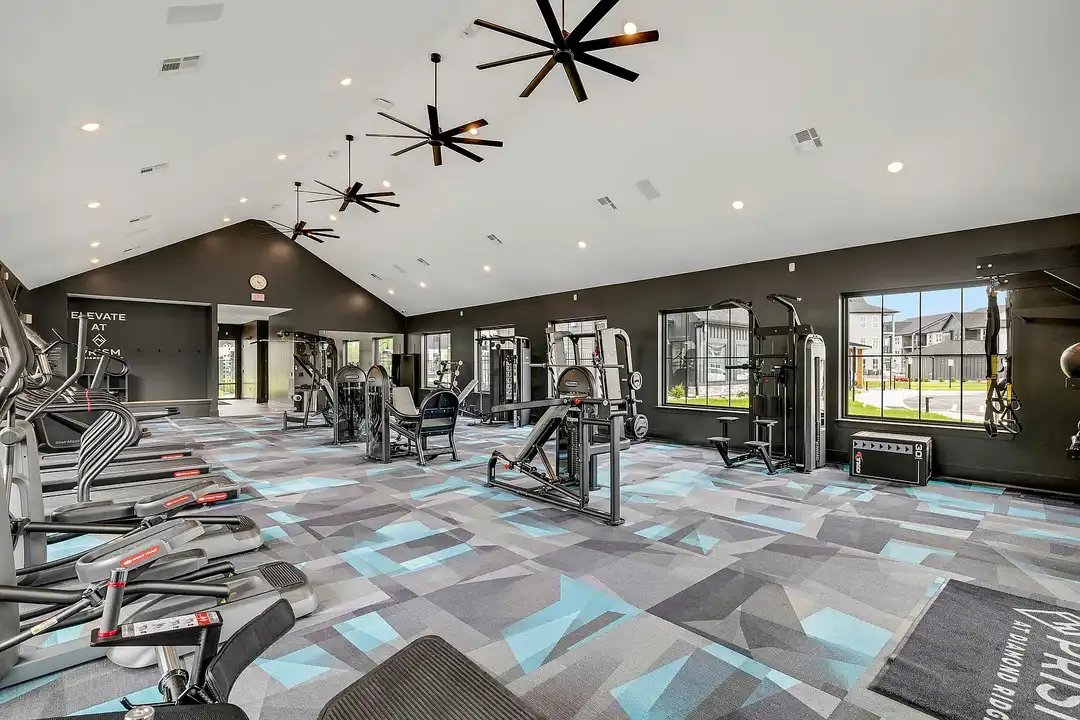 Apartment in Moon Township - More