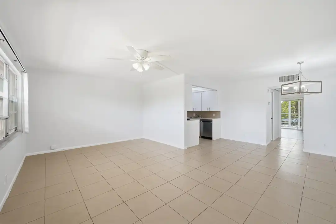 2401 Antigua Cir unit J3 - More