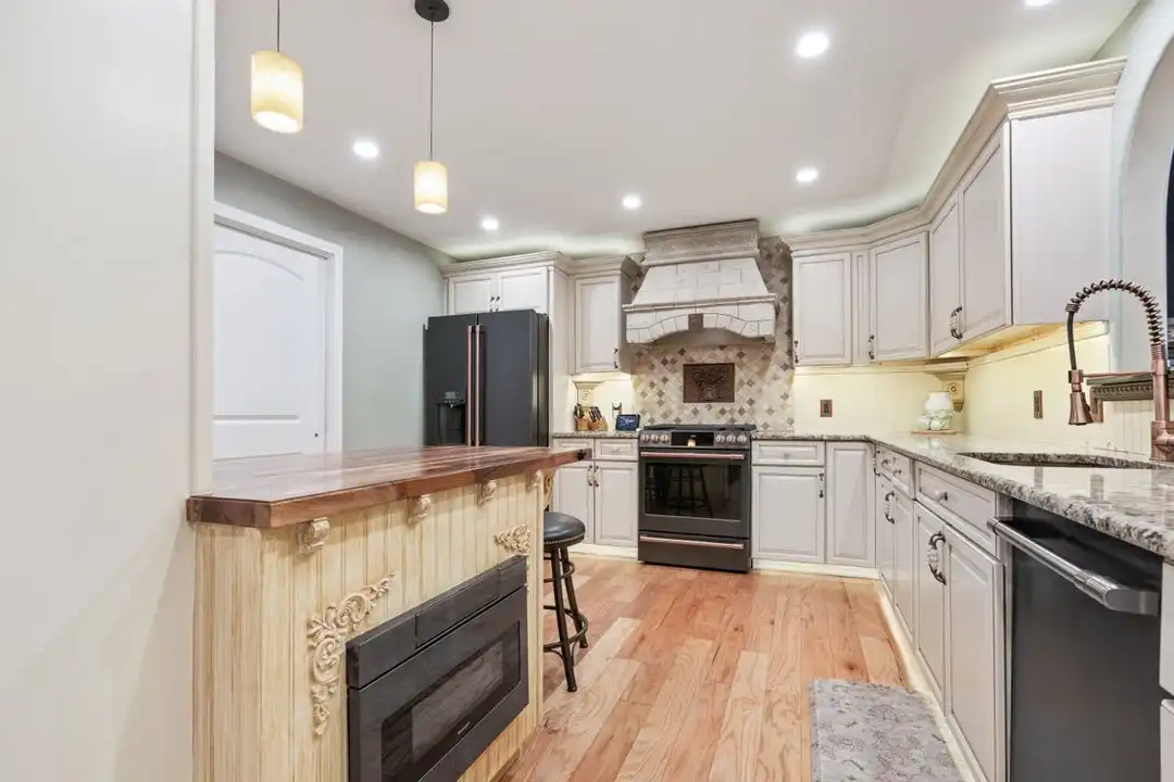 300 Ocean Ave N unit 1A - View 2
