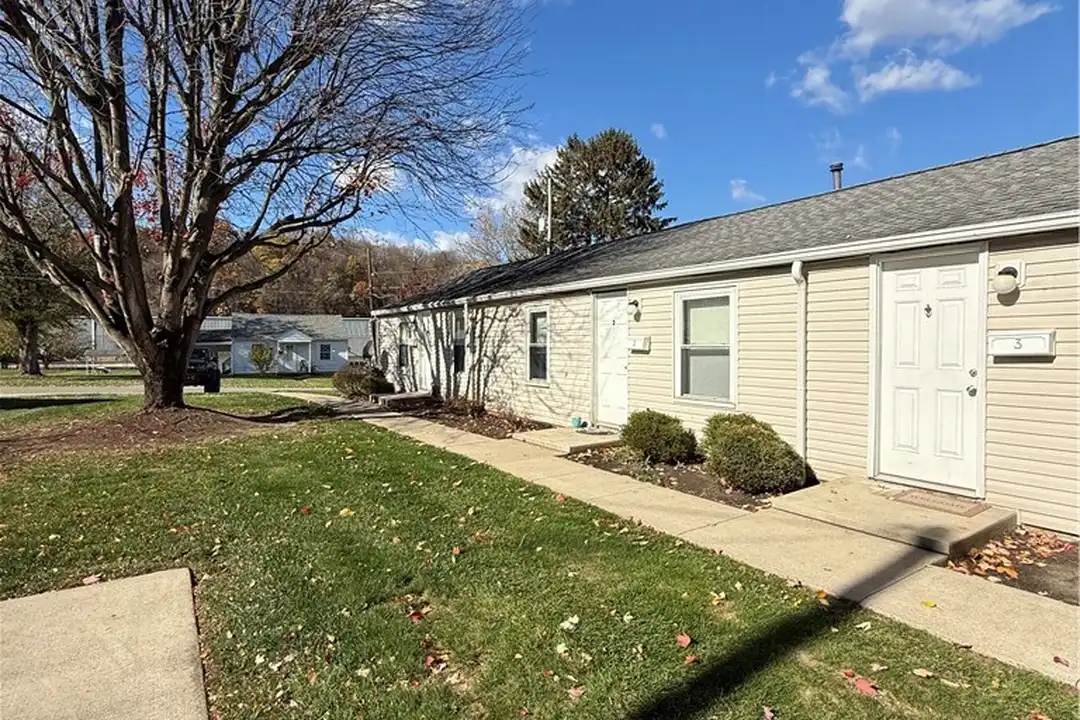 368 Stewart St unit 3 – photo 1 of 14