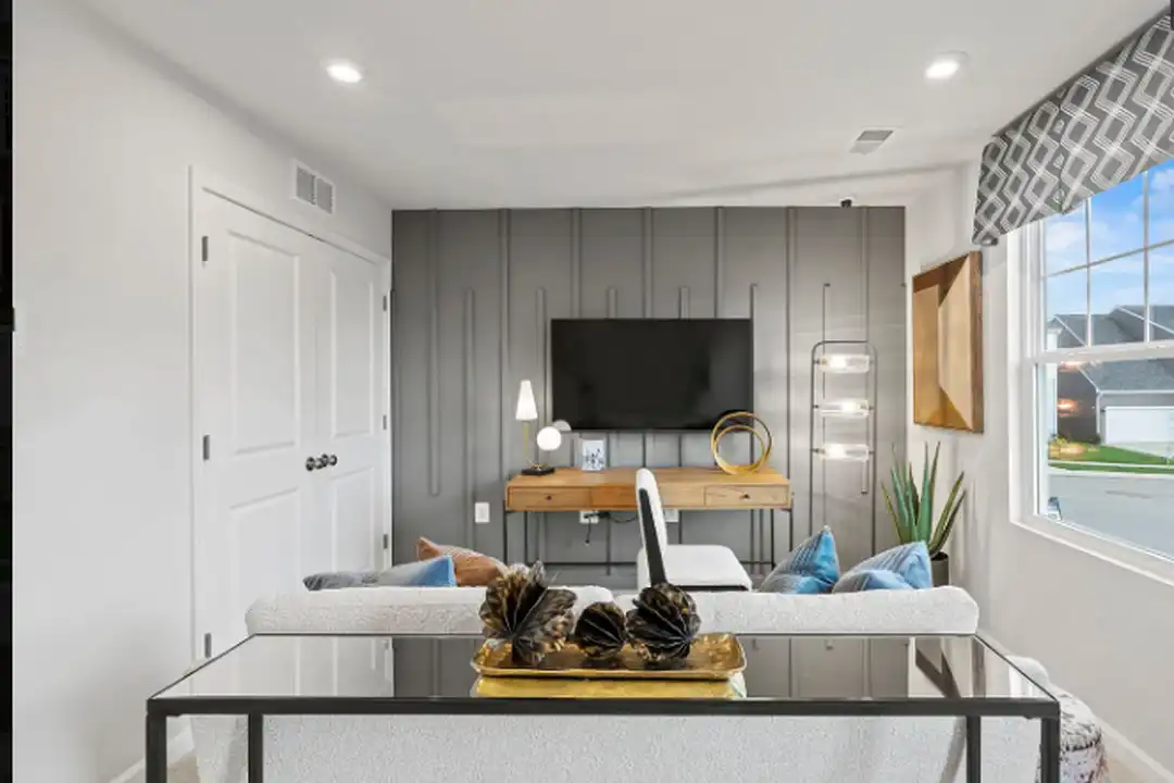 214 Coolidge Ave - View 3