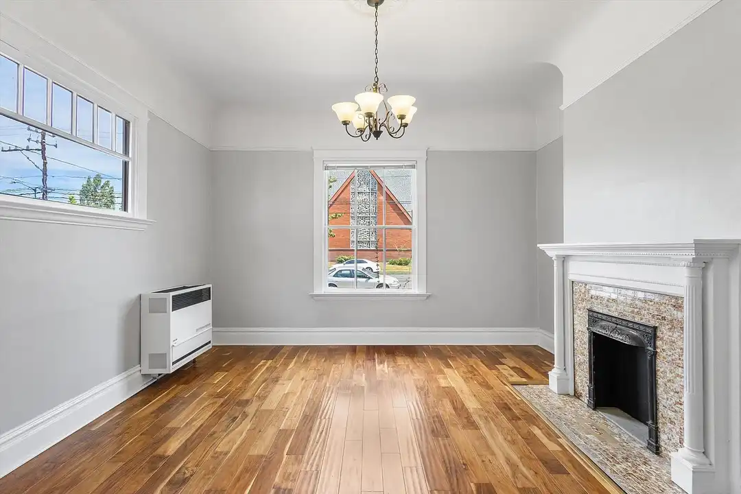 1429 Grand St unit A - View 4