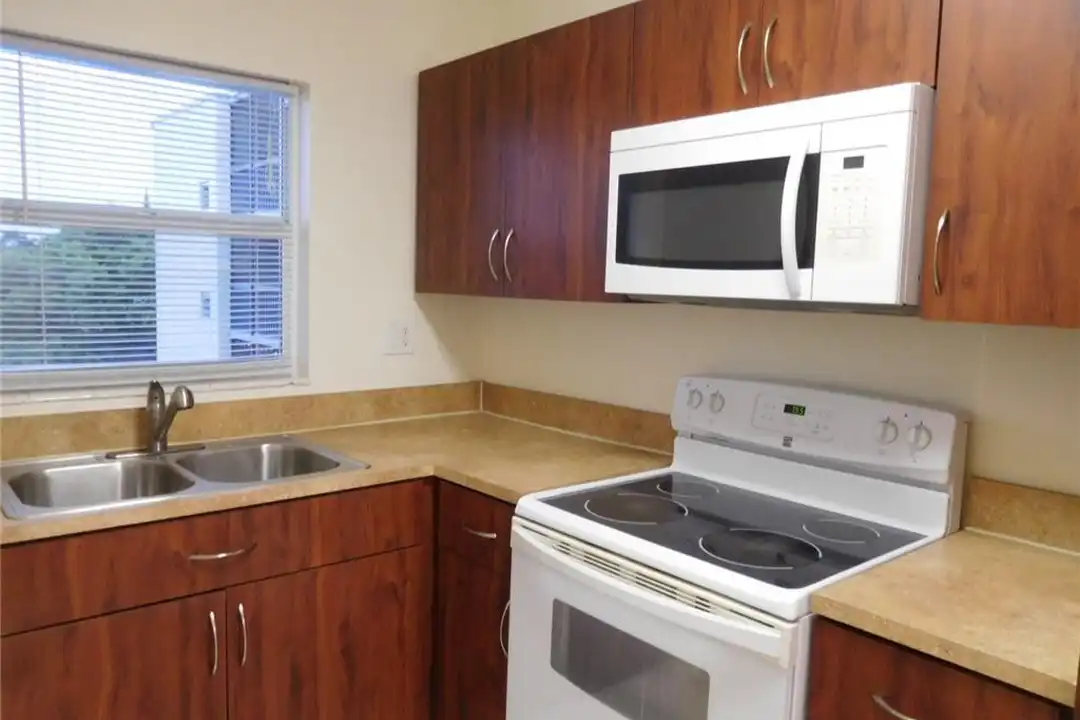 1425 Arthur St unit 414b - View 3