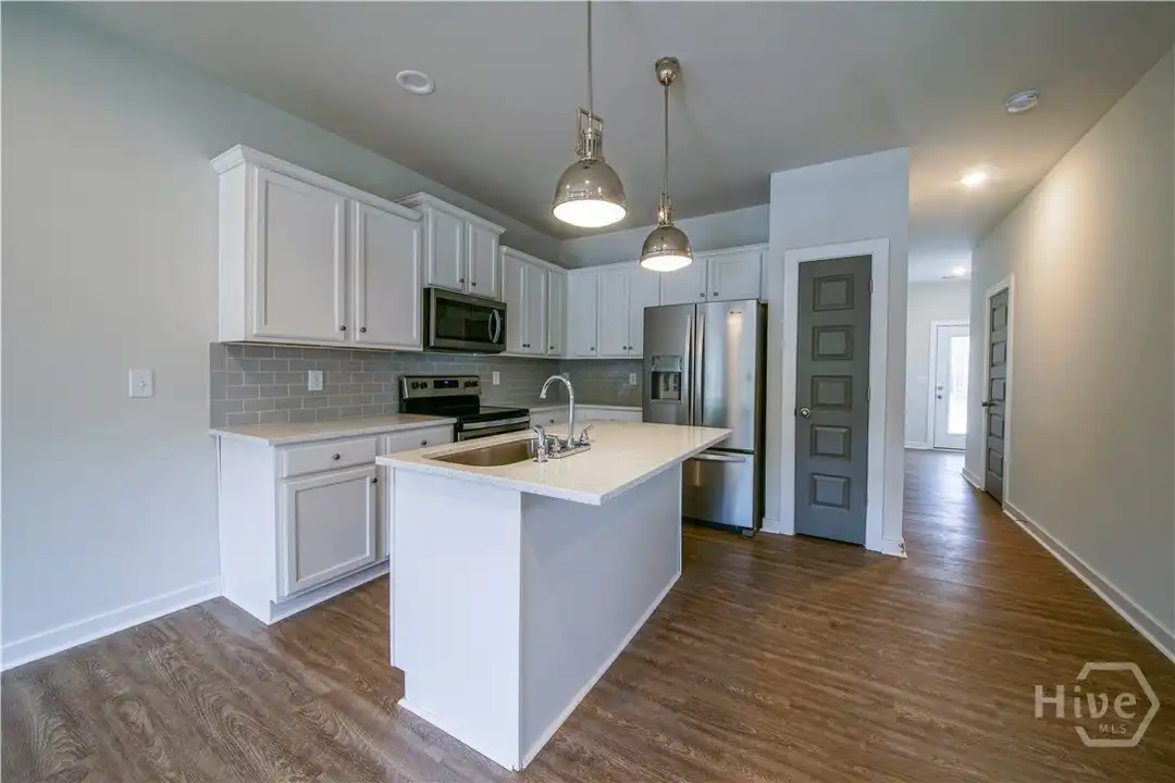 305 Lorien Way - View 2