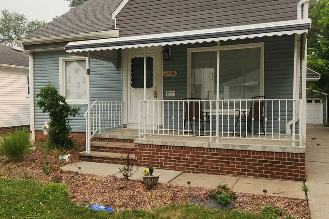 2506 Torrington Ave – photo 1