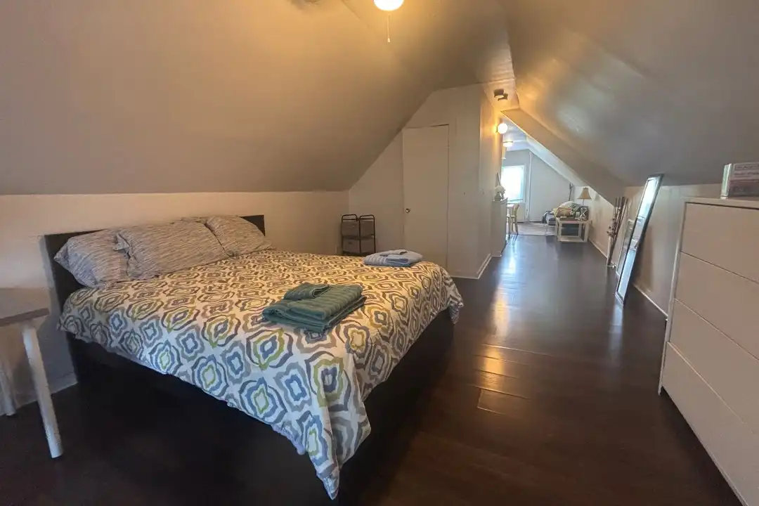 11710 Buckingham Ave unit 3rd Floor – pohled 3